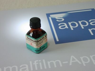 Schmalfilmkitt A 961