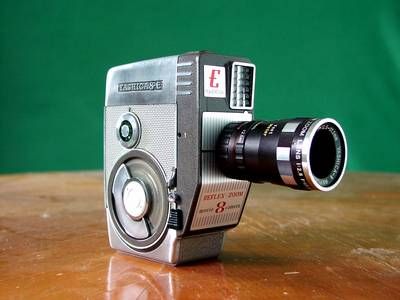 Yashica 8 E